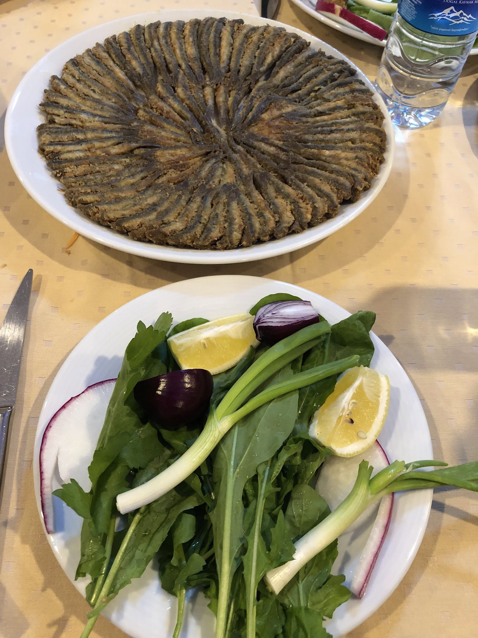 Kalabalık -Et -Balık Deniz Ürünleri Restoranı