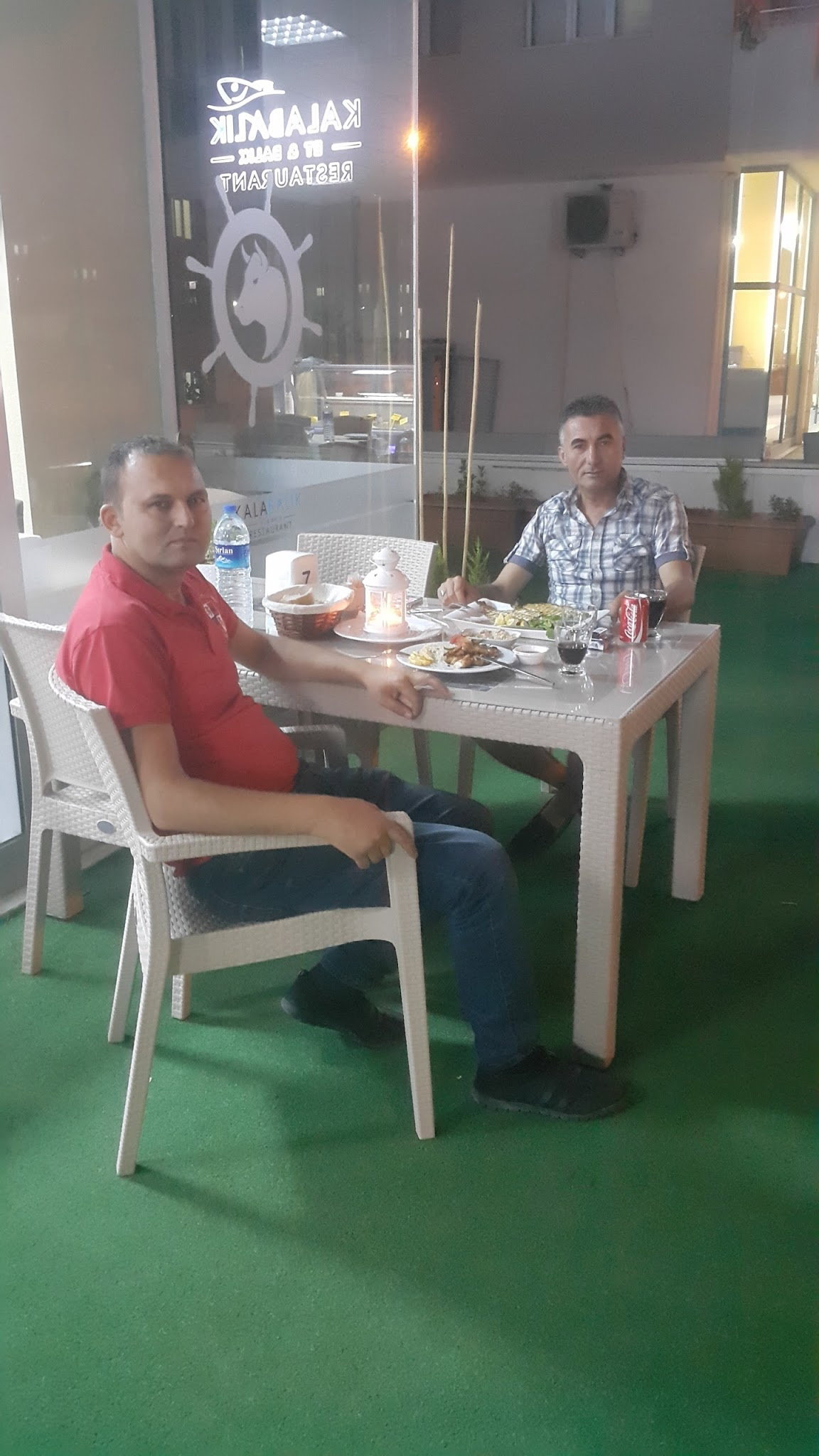Kalabalık -Et -Balık Deniz Ürünleri Restoranı