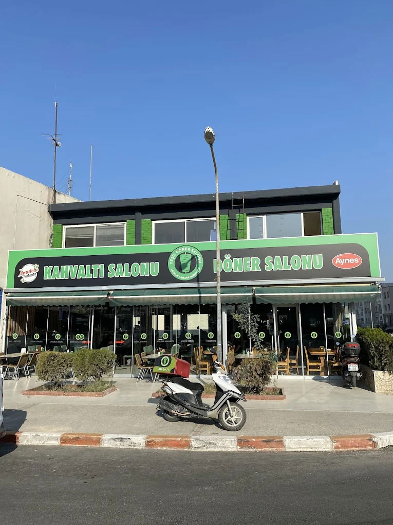 Yeşil Döner Salonu