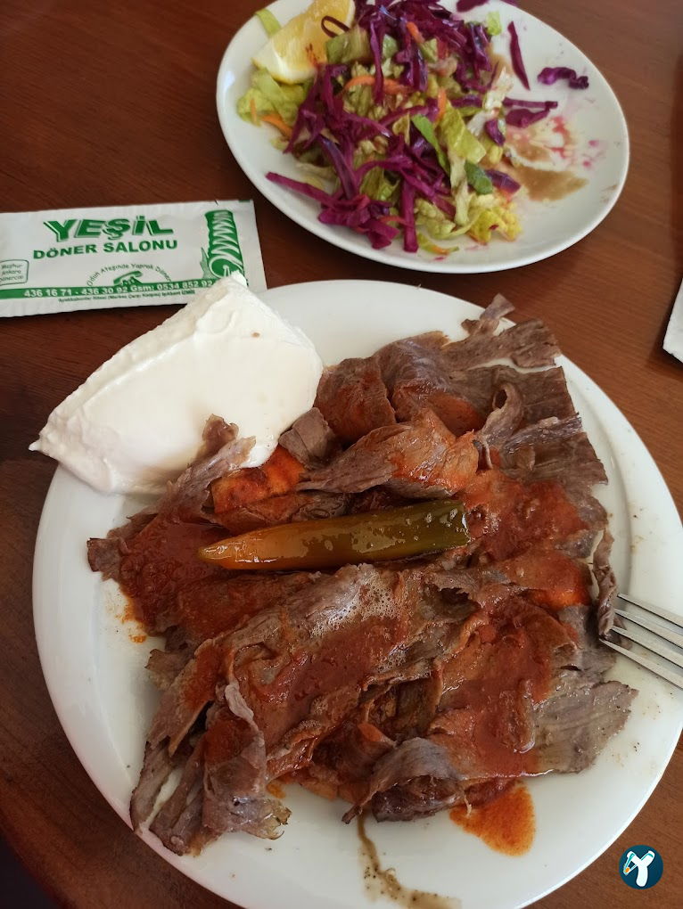 Yeşil Döner Salonu