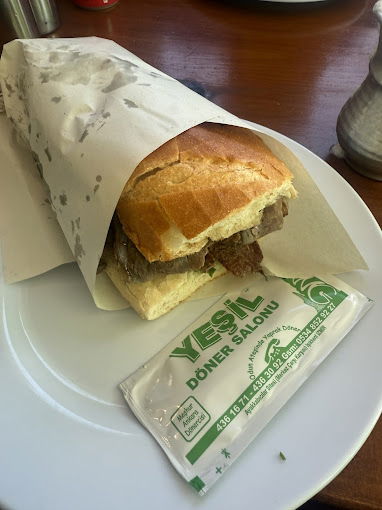 Yeşil Döner Salonu