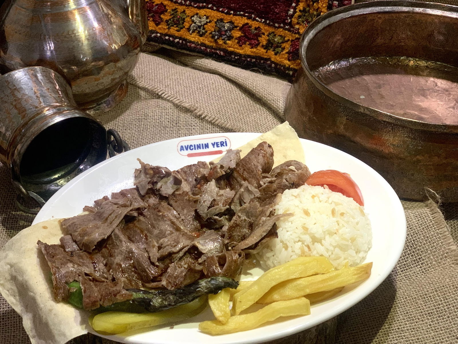 Avcinin Yeri̇ Akse Sapaği