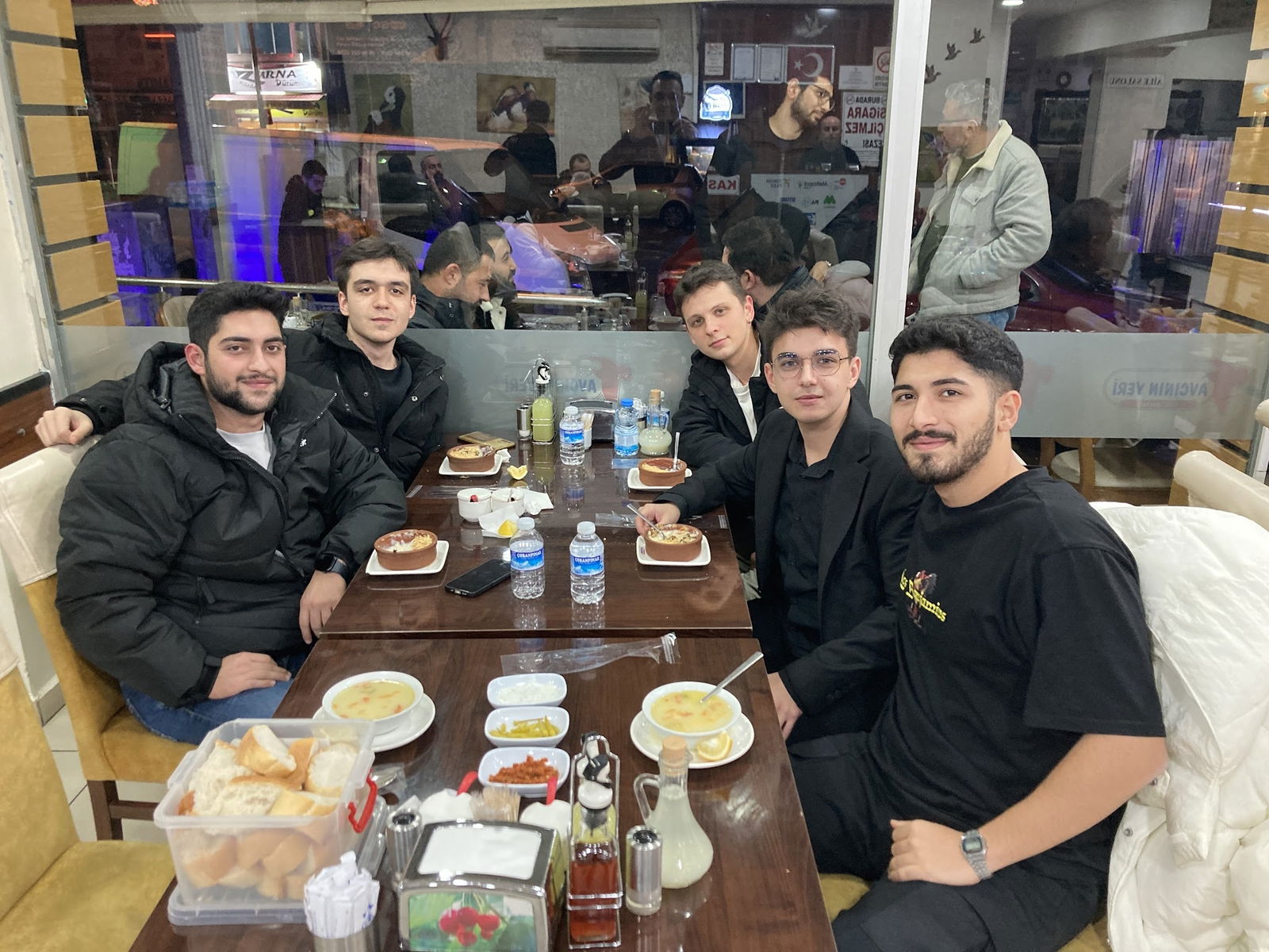 Avcinin Yeri̇ Akse Sapaği