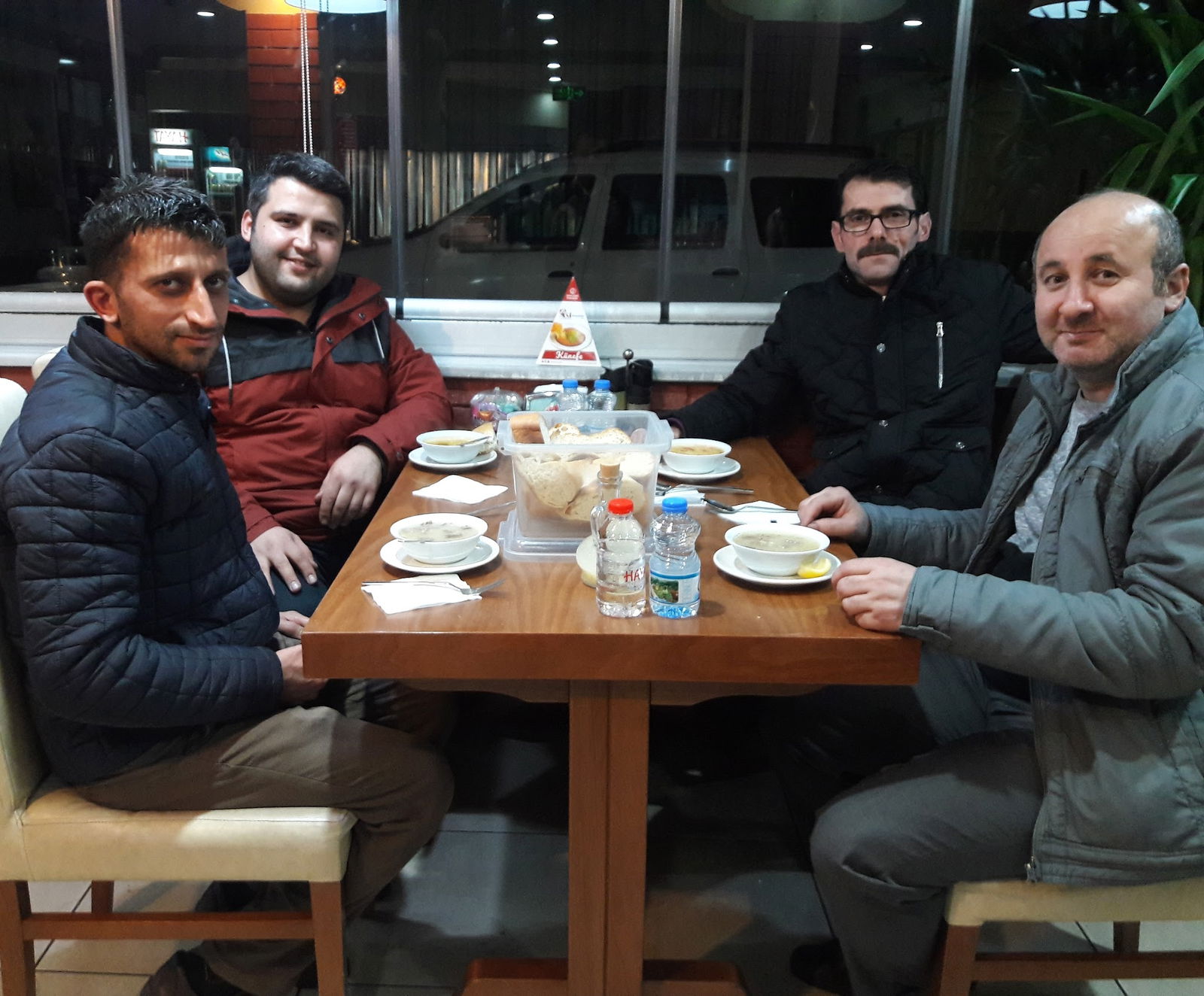 Avcinin Yeri̇ Akse Sapaği