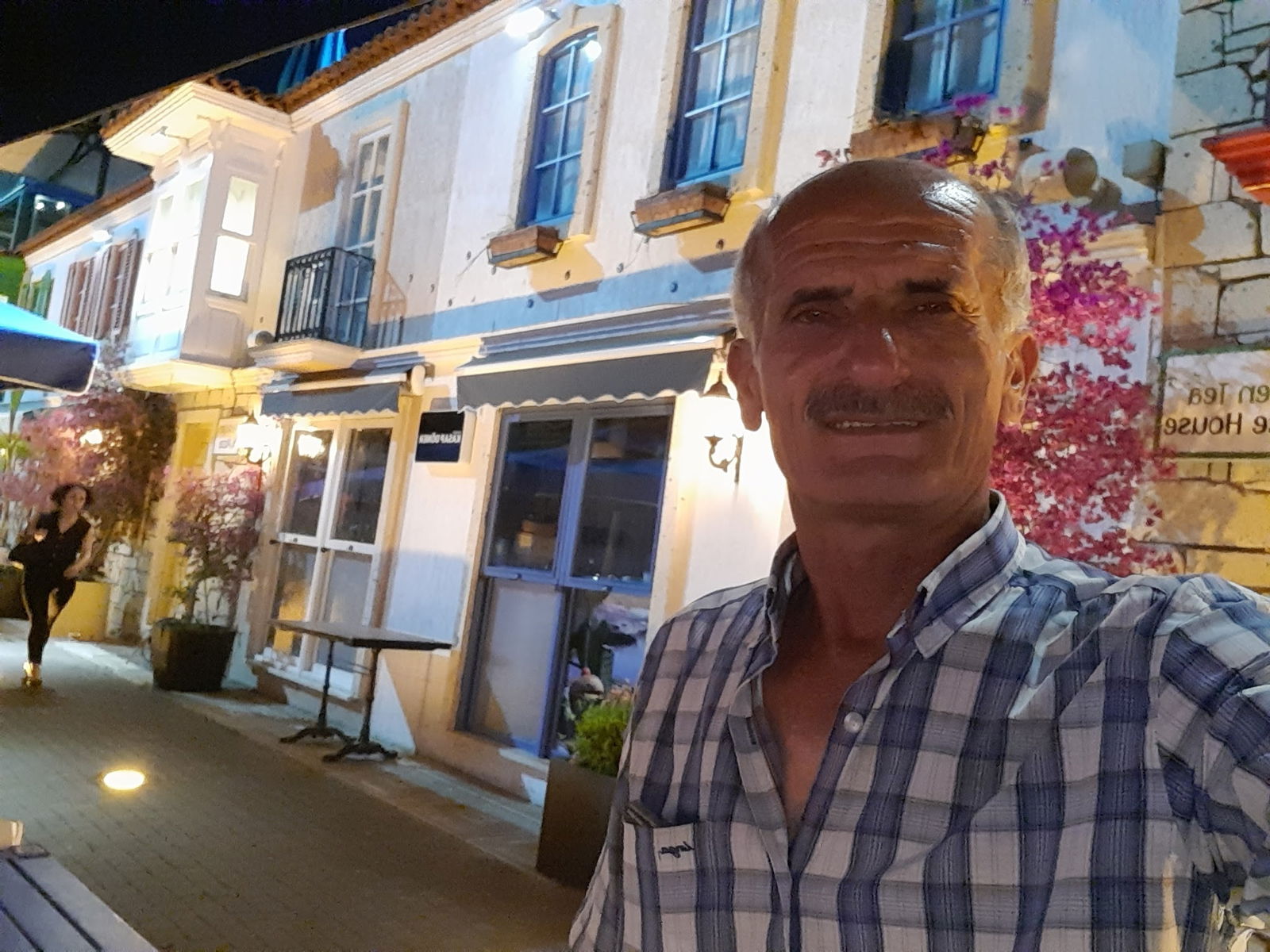 Avcinin Yeri̇ Akse Sapaği