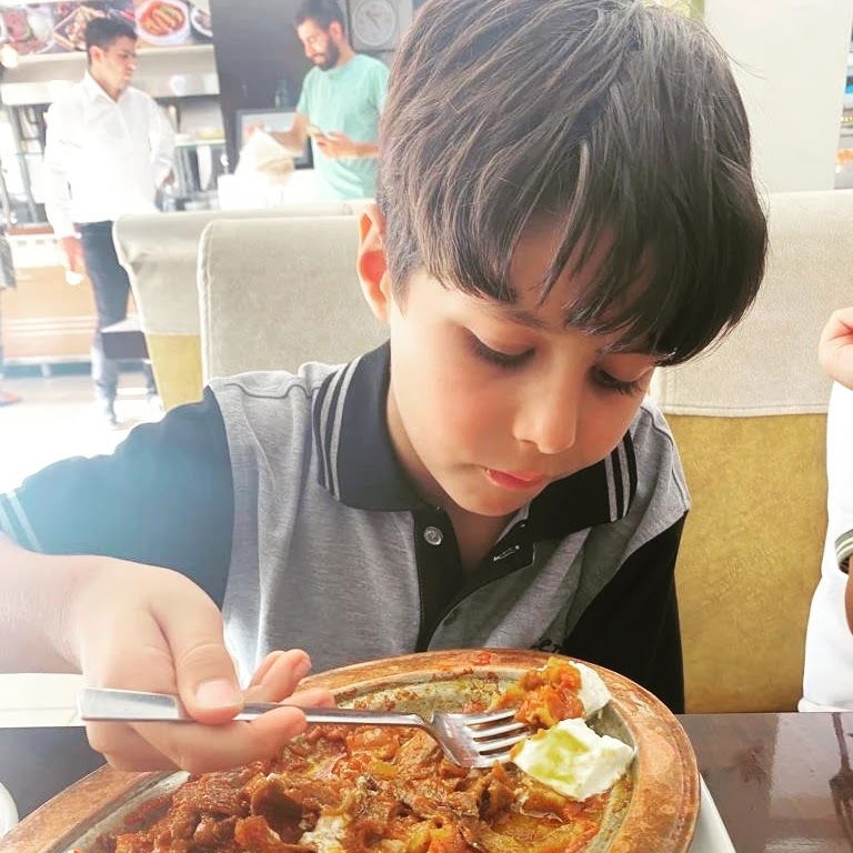 Avcinin Yeri̇ Akse Sapaği