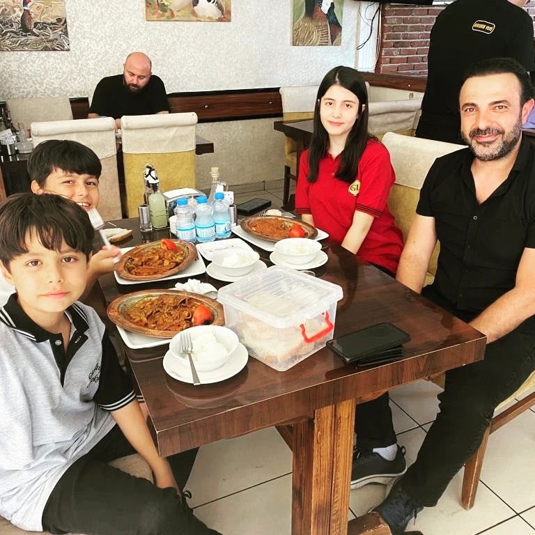 Avcinin Yeri̇ Akse Sapaği