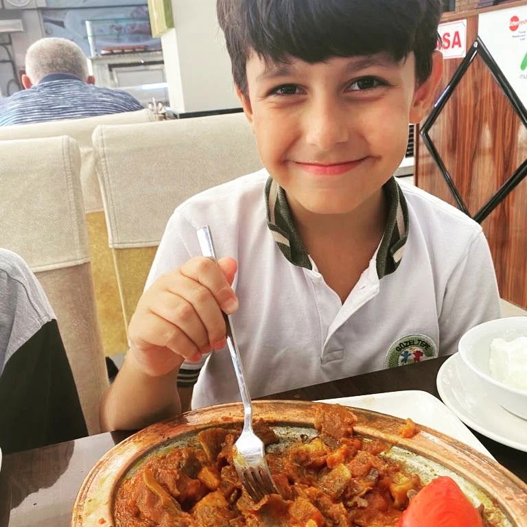 Avcinin Yeri̇ Akse Sapaği