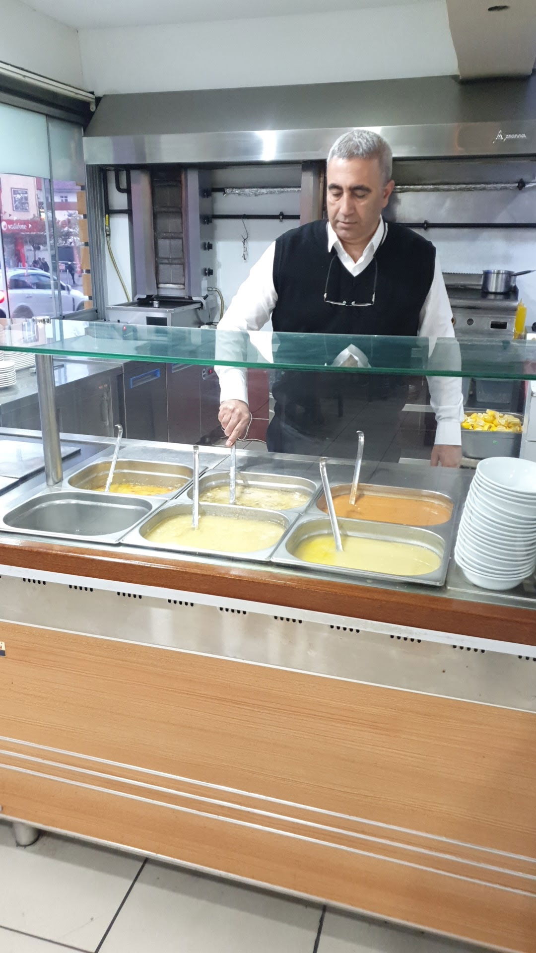 Avcinin Yeri̇ Akse Sapaği