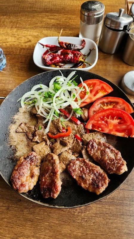 Köfteci̇ Nazmi̇ / Milas