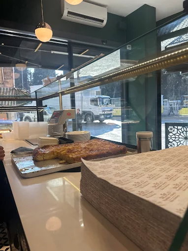 TARİHİ ÜSKÜDAR BÖREKÇİSİ