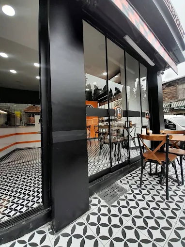 TARİHİ ÜSKÜDAR BÖREKÇİSİ
