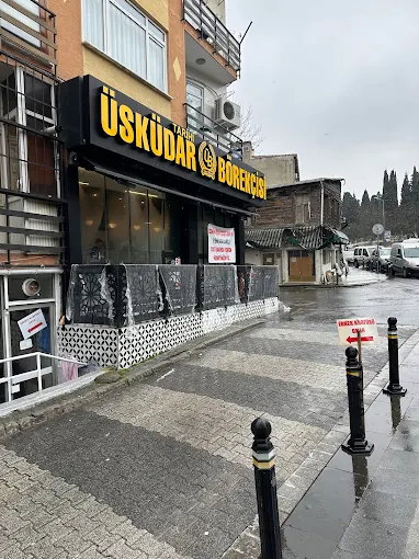 TARİHİ ÜSKÜDAR BÖREKÇİSİ