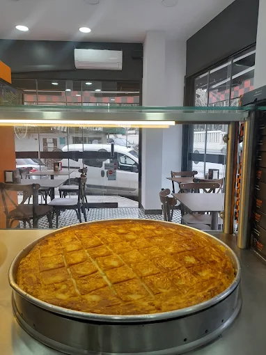 TARİHİ ÜSKÜDAR BÖREKÇİSİ