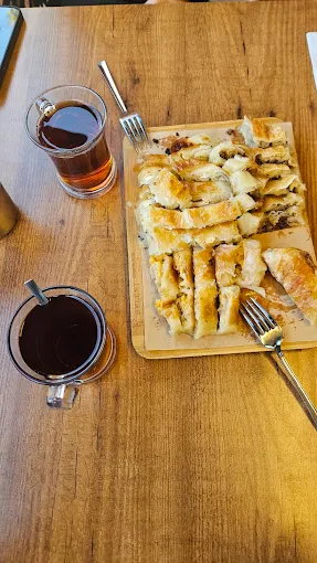 TARİHİ ÜSKÜDAR BÖREKÇİSİ