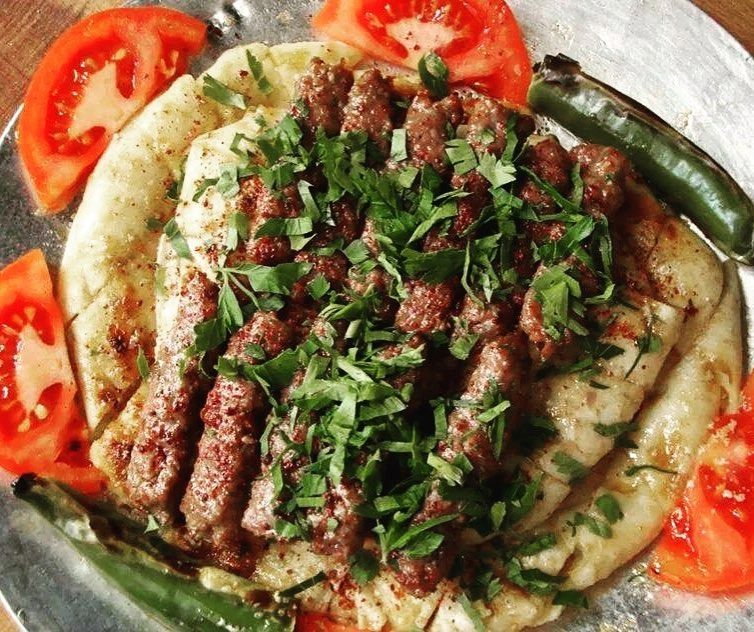 Gülcemal Manisa Kebapçısı
