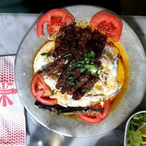 Gülcemal Manisa Kebapçısı