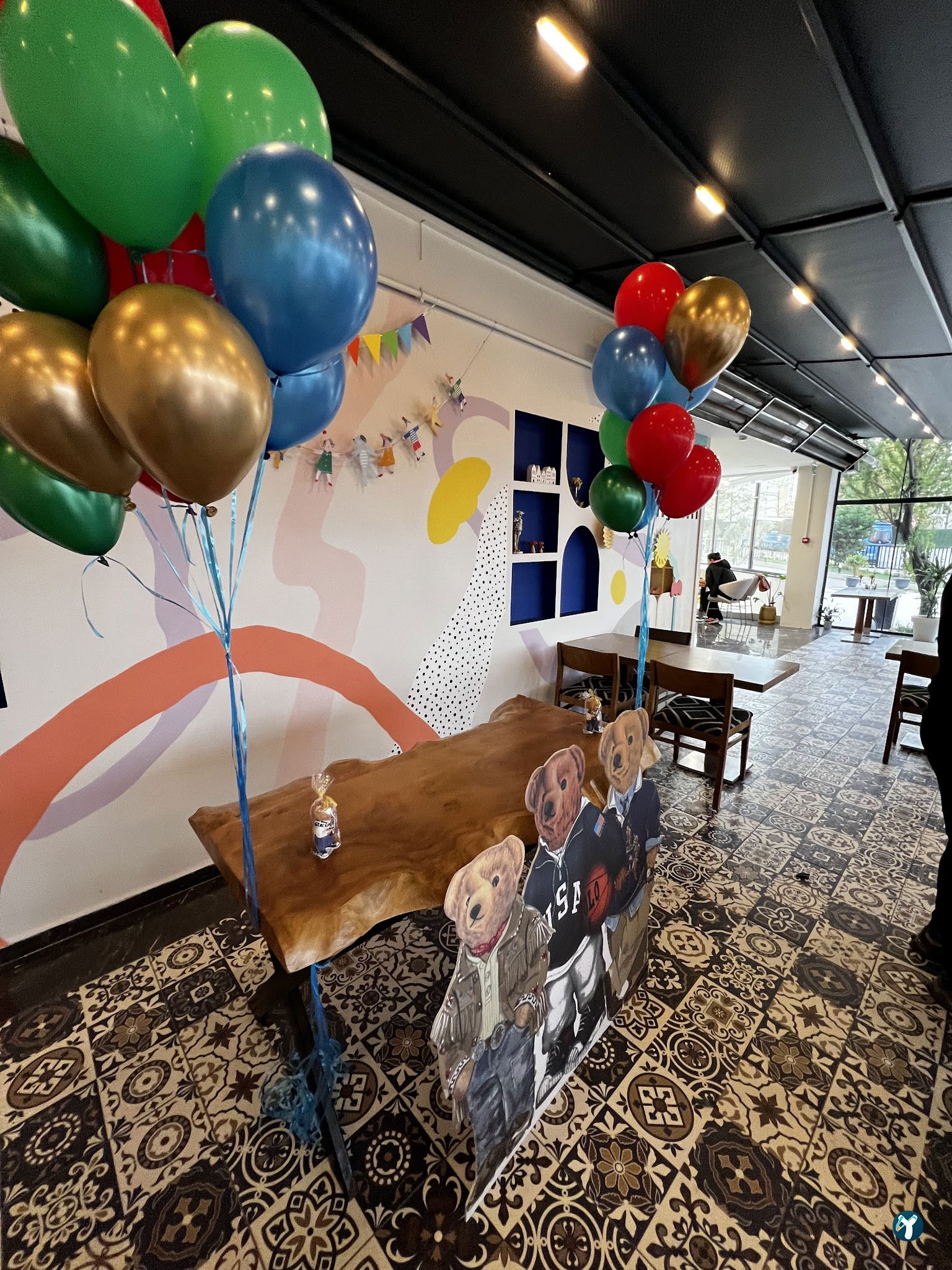 Filifu Cafe N' Play
