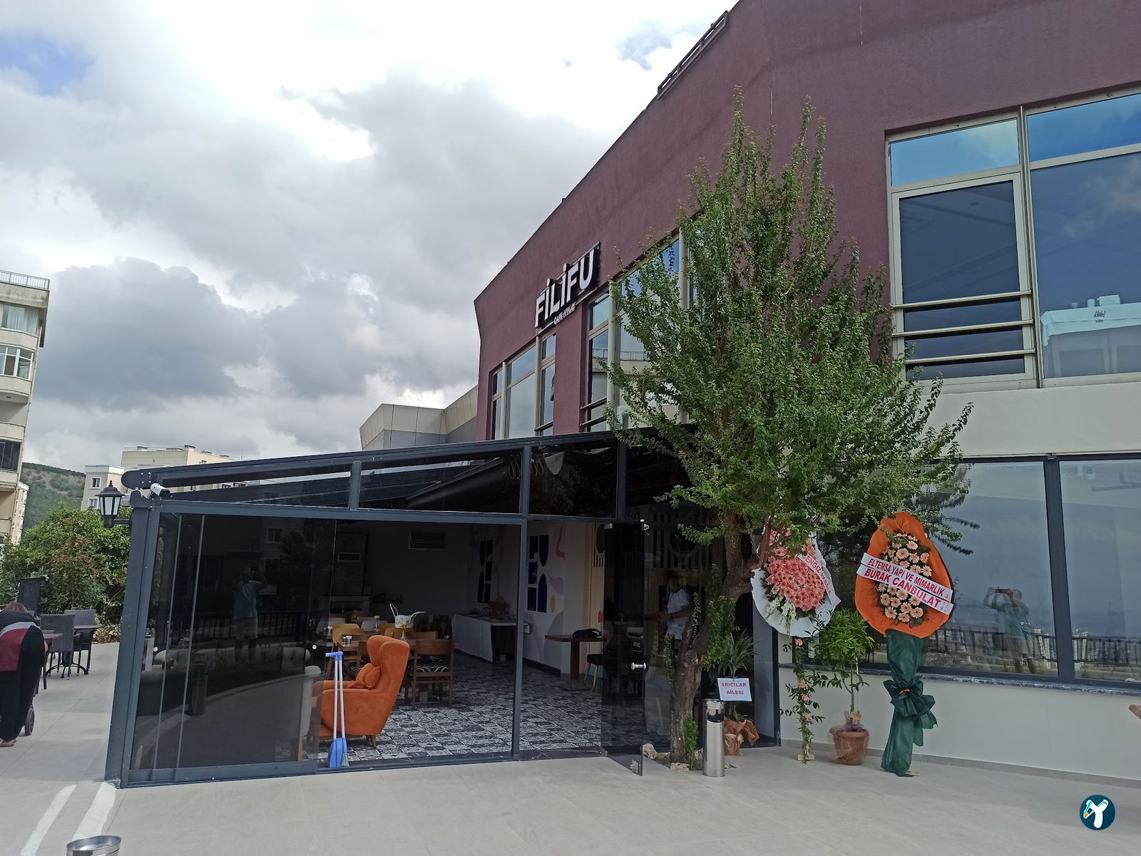 Filifu Cafe N' Play