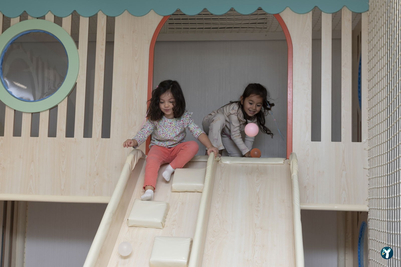 Filifu Cafe N' Play