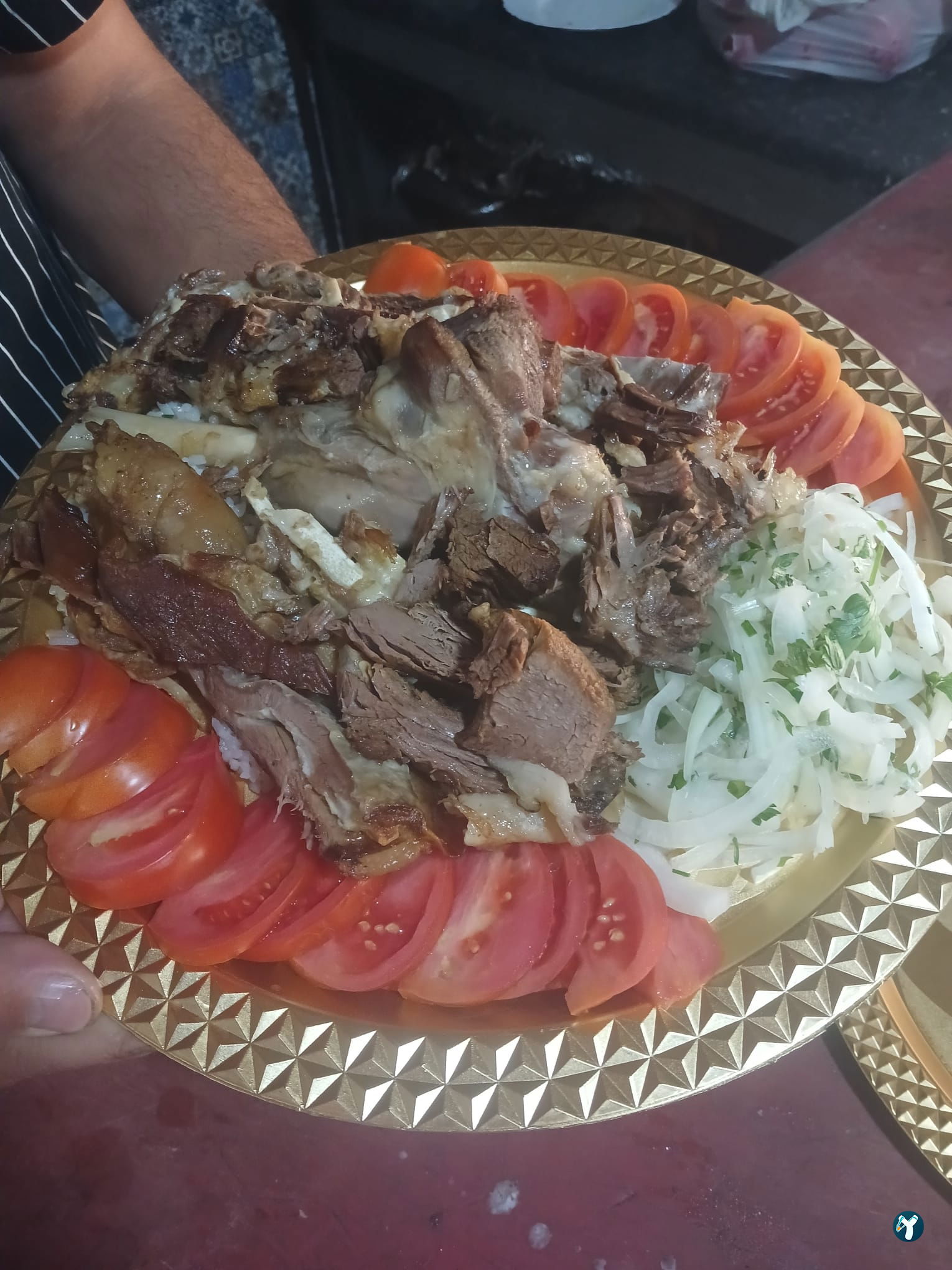 Yeşi̇l Vadi̇ Kuyu Kebap Ai̇le Restauranti