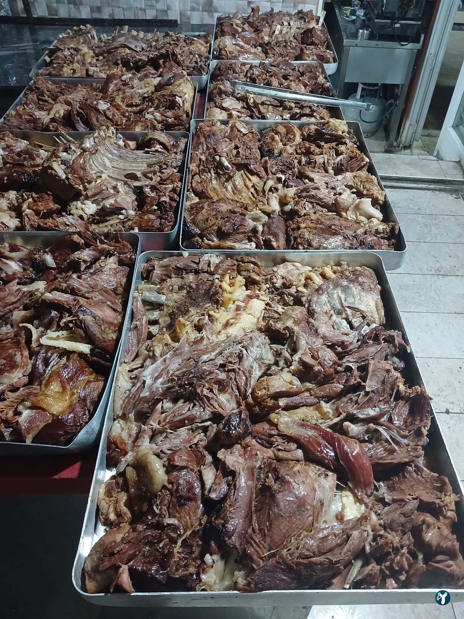 Yeşi̇l Vadi̇ Kuyu Kebap Ai̇le Restauranti