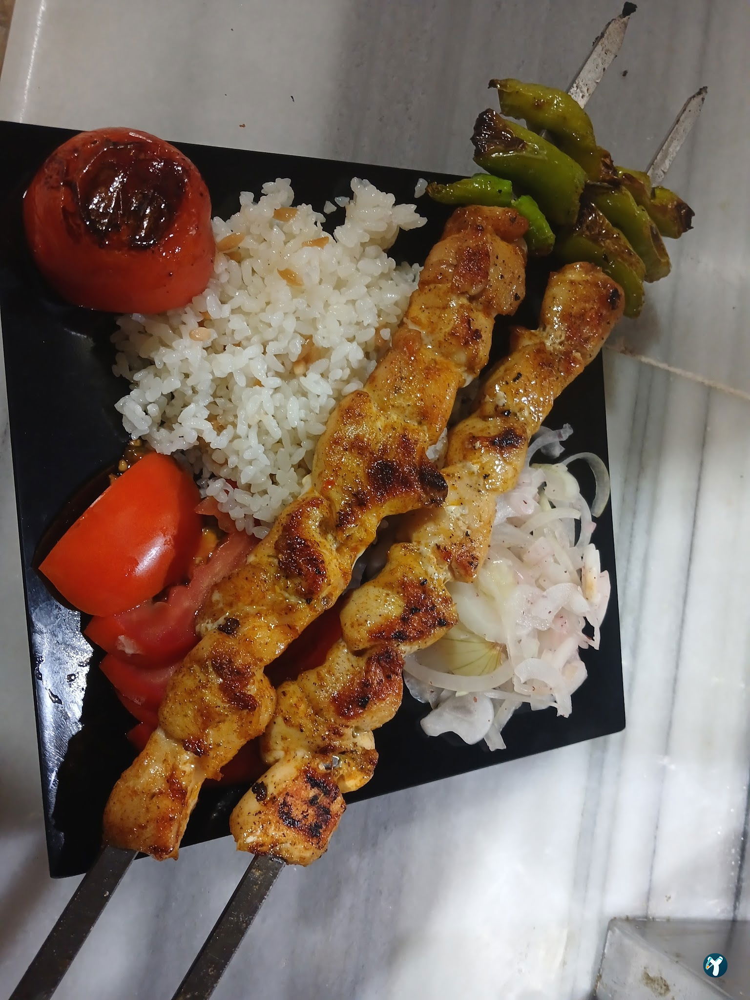 Yeşi̇l Vadi̇ Kuyu Kebap Ai̇le Restauranti