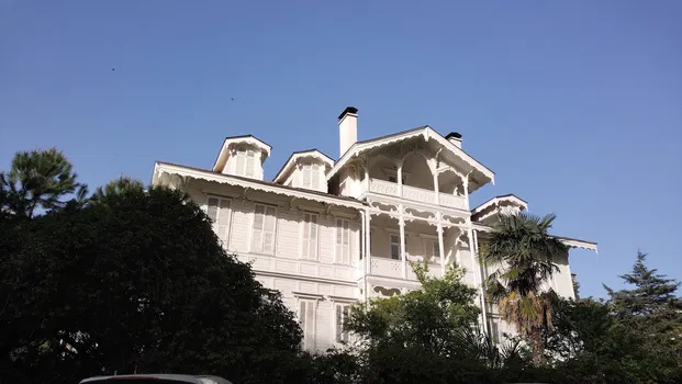 Beyaz Köşk Kadıköy resimleri