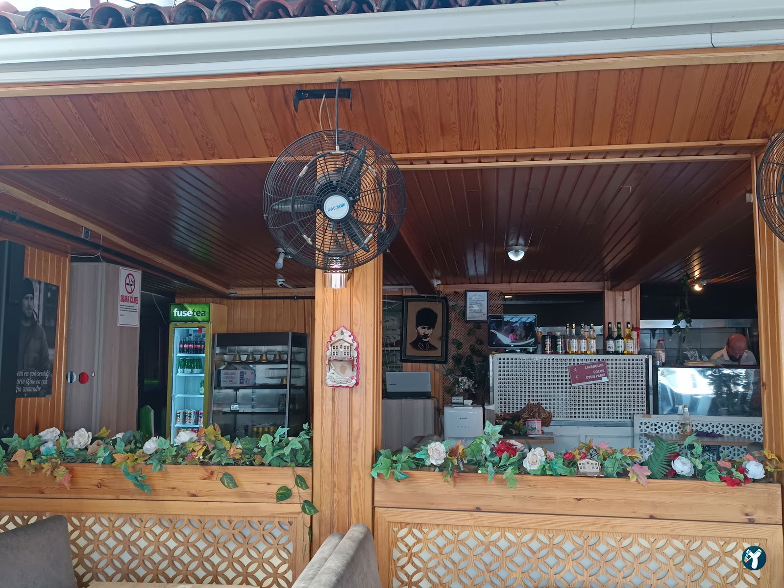 Tabi Yaa Cafe