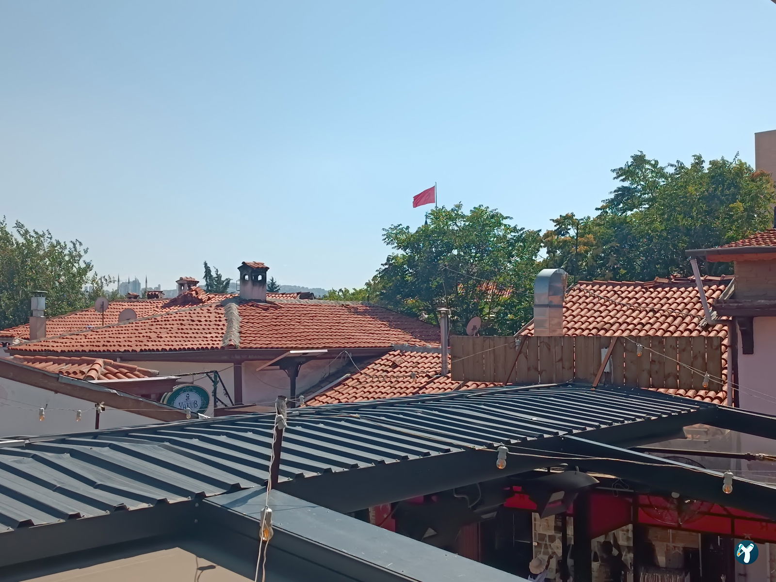 Tabi Yaa Cafe