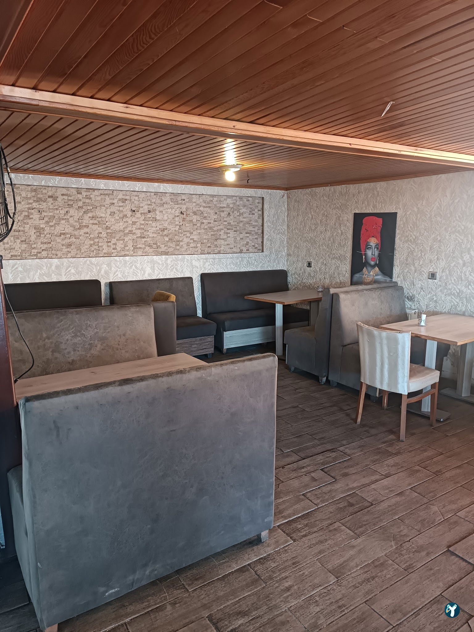 Tabi Yaa Cafe