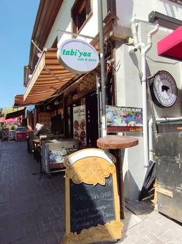 Tabi Yaa Cafe resimleri