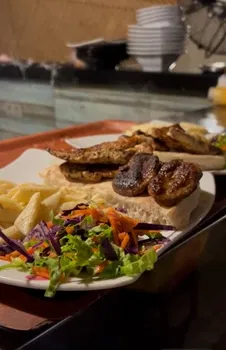Tabi Yaa Cafe resimleri