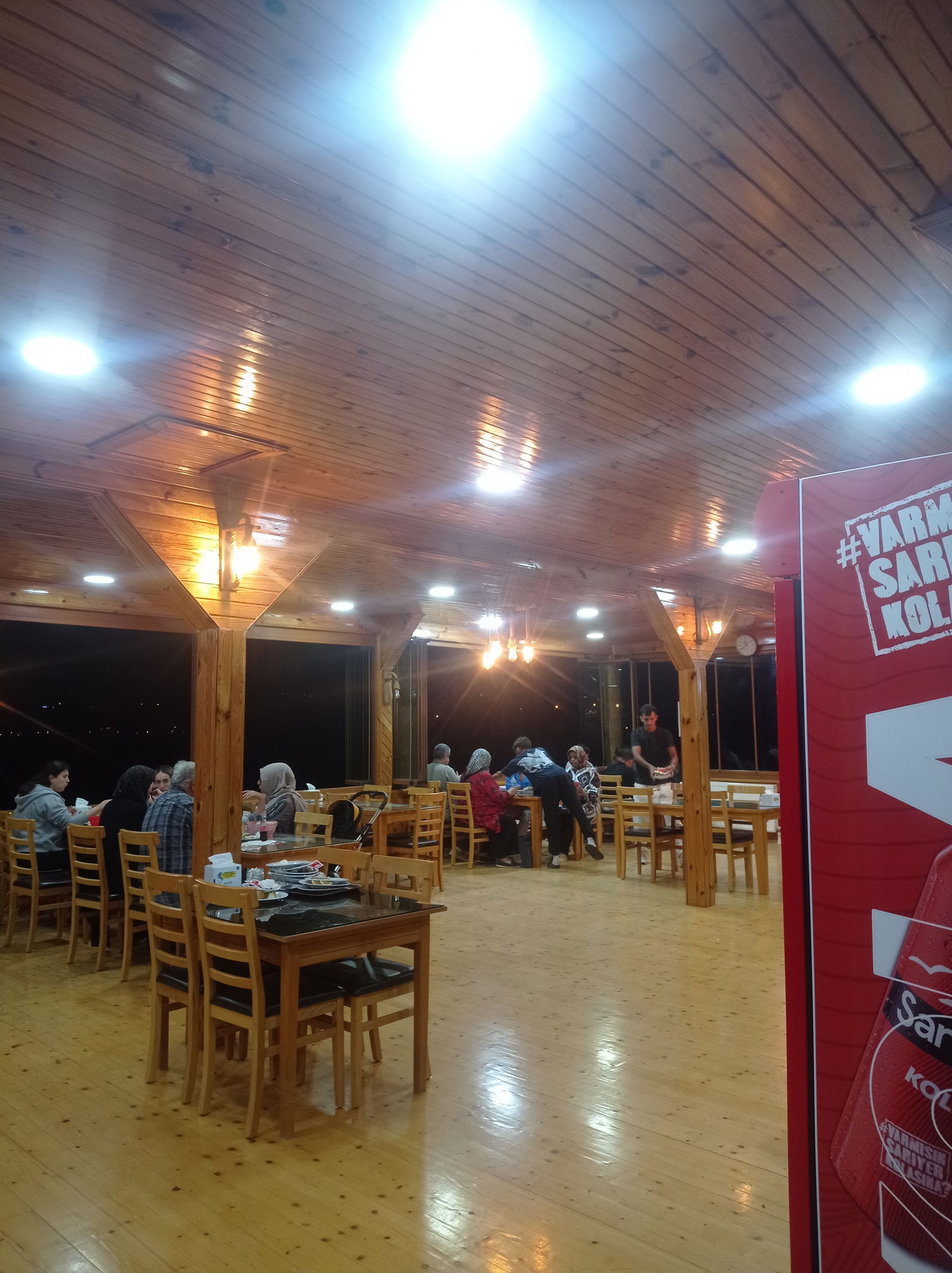 Güllüsu Yalçin Ai̇Le Balik Lokantasi