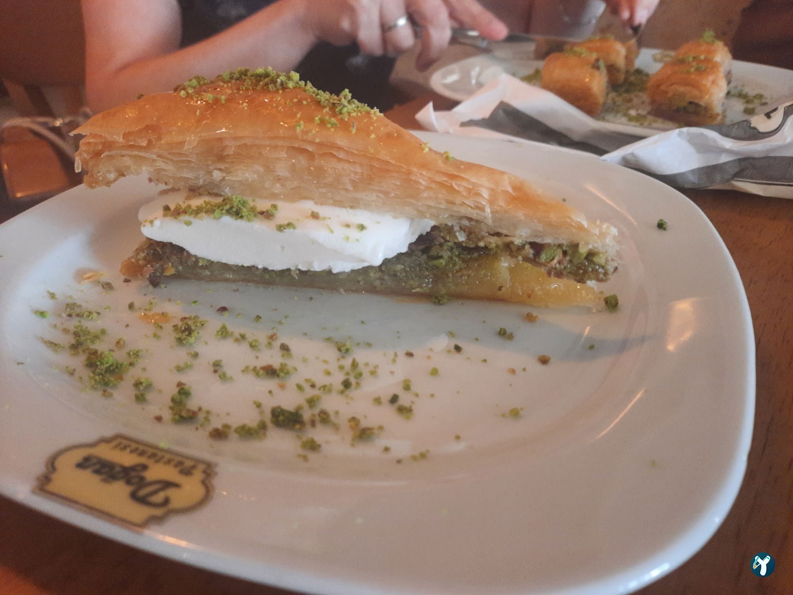 Doğan Pastanesi
