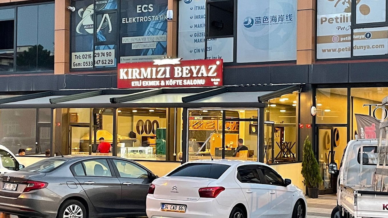 Kırmızı Beyaz Etli Ekmek Kebap Lahmacun