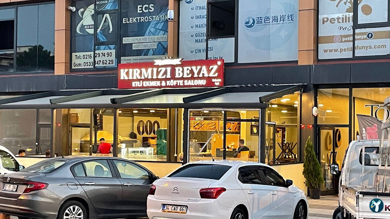 Kırmızı Beyaz Etli Ekmek Kebap Lahmacun