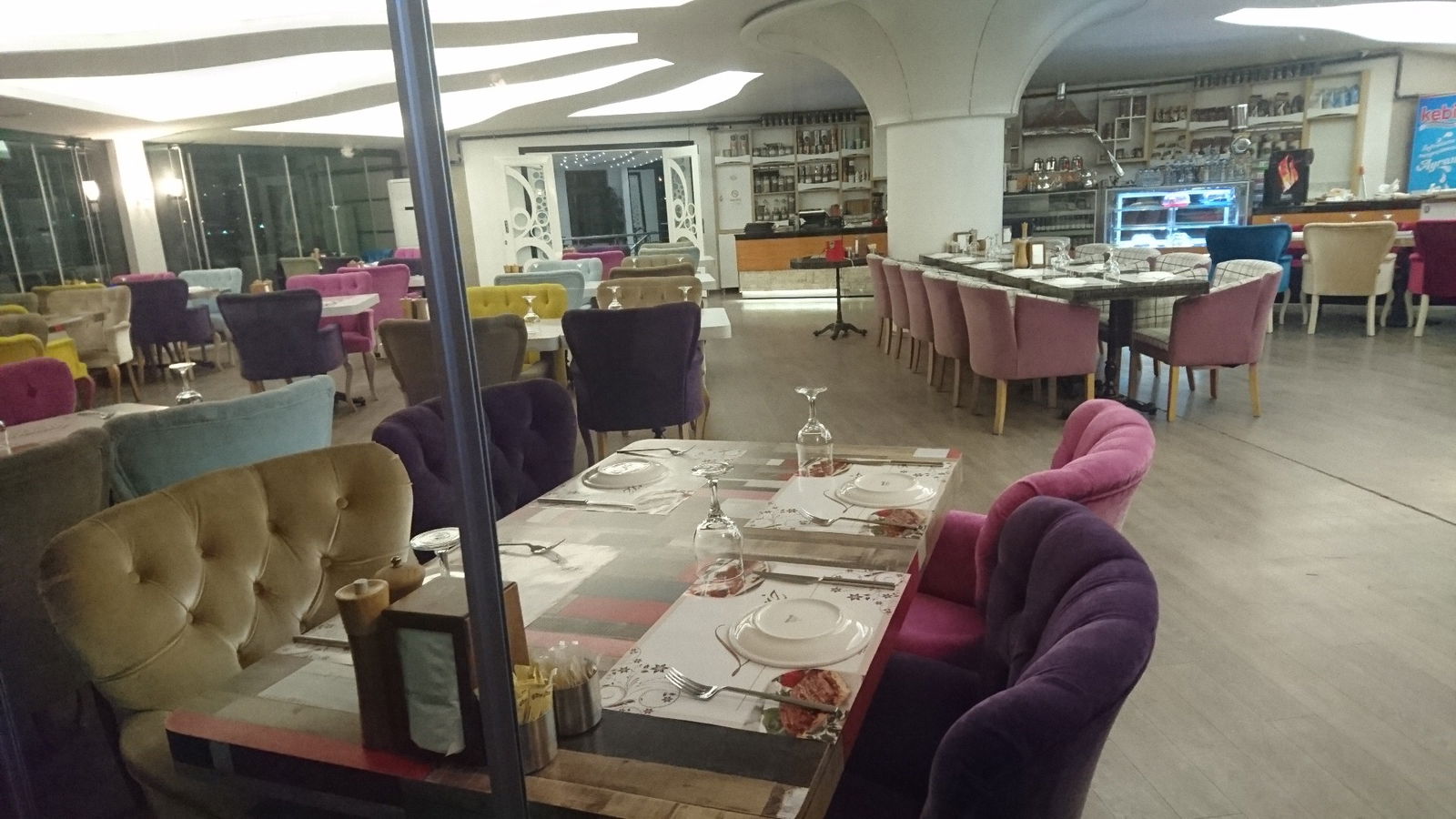 Lemariz Et Restaurant-Cafe Bistro