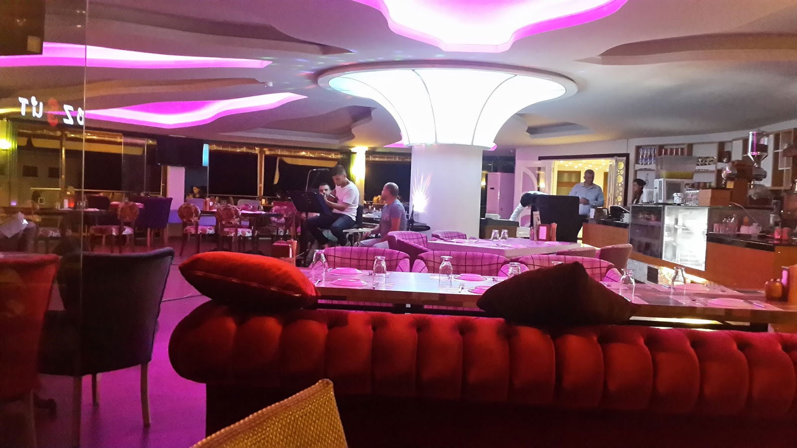 Lemariz Et Restaurant-Cafe Bistro