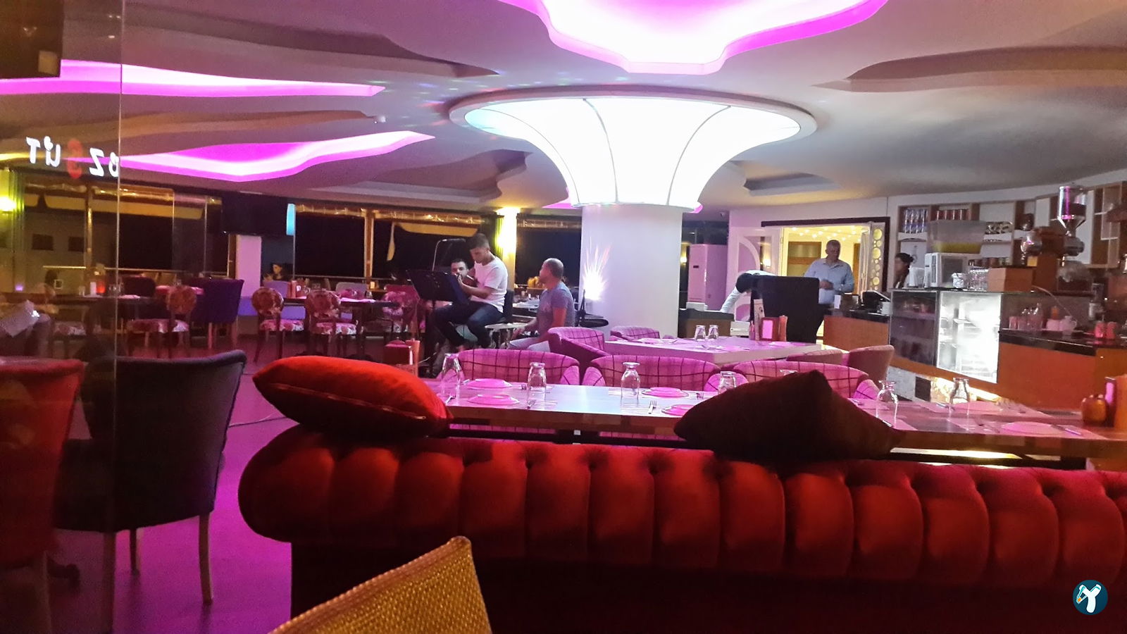 Lemariz Et Restaurant-Cafe Bistro