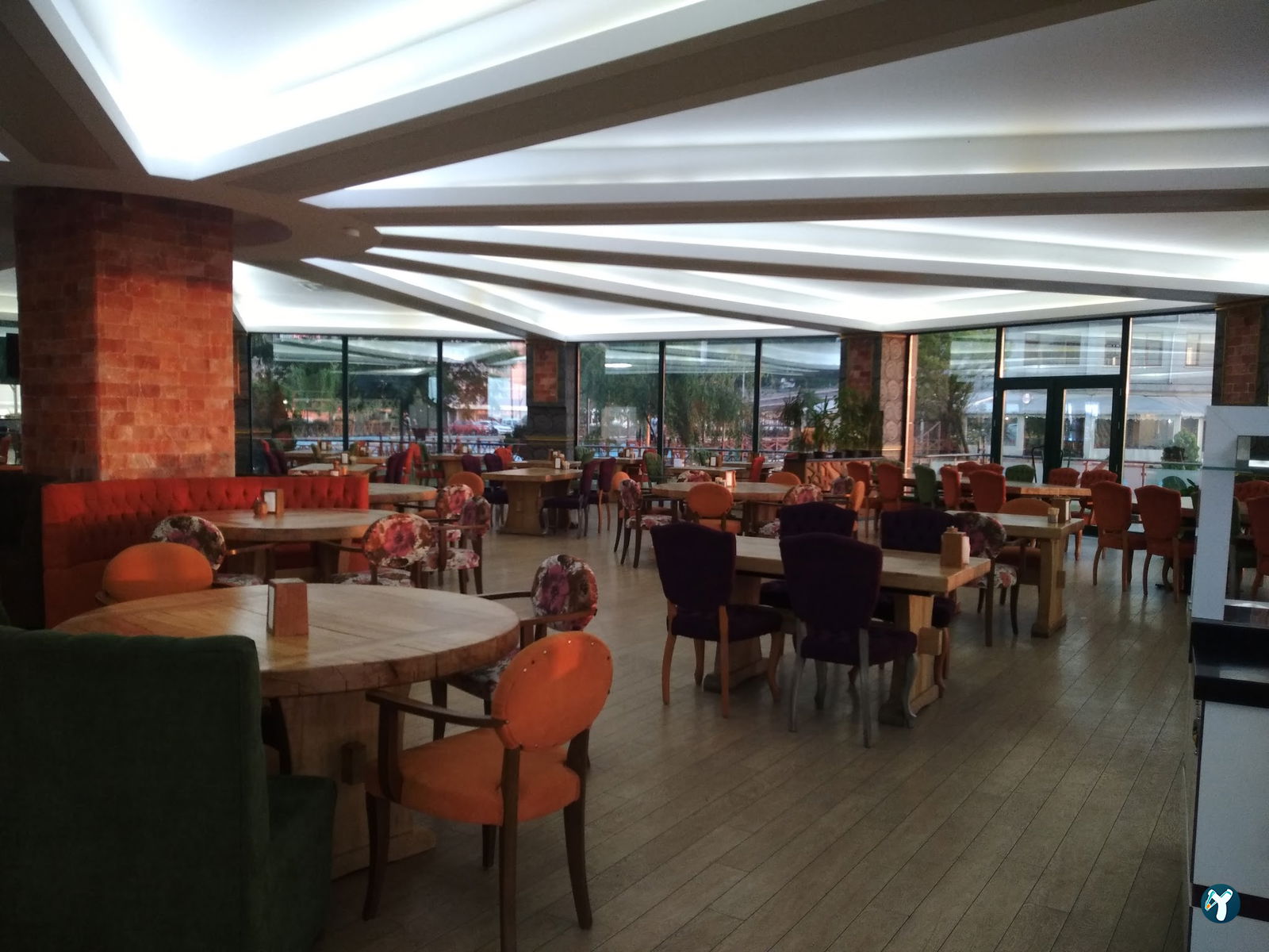 Lemariz Et Restaurant-Cafe Bistro