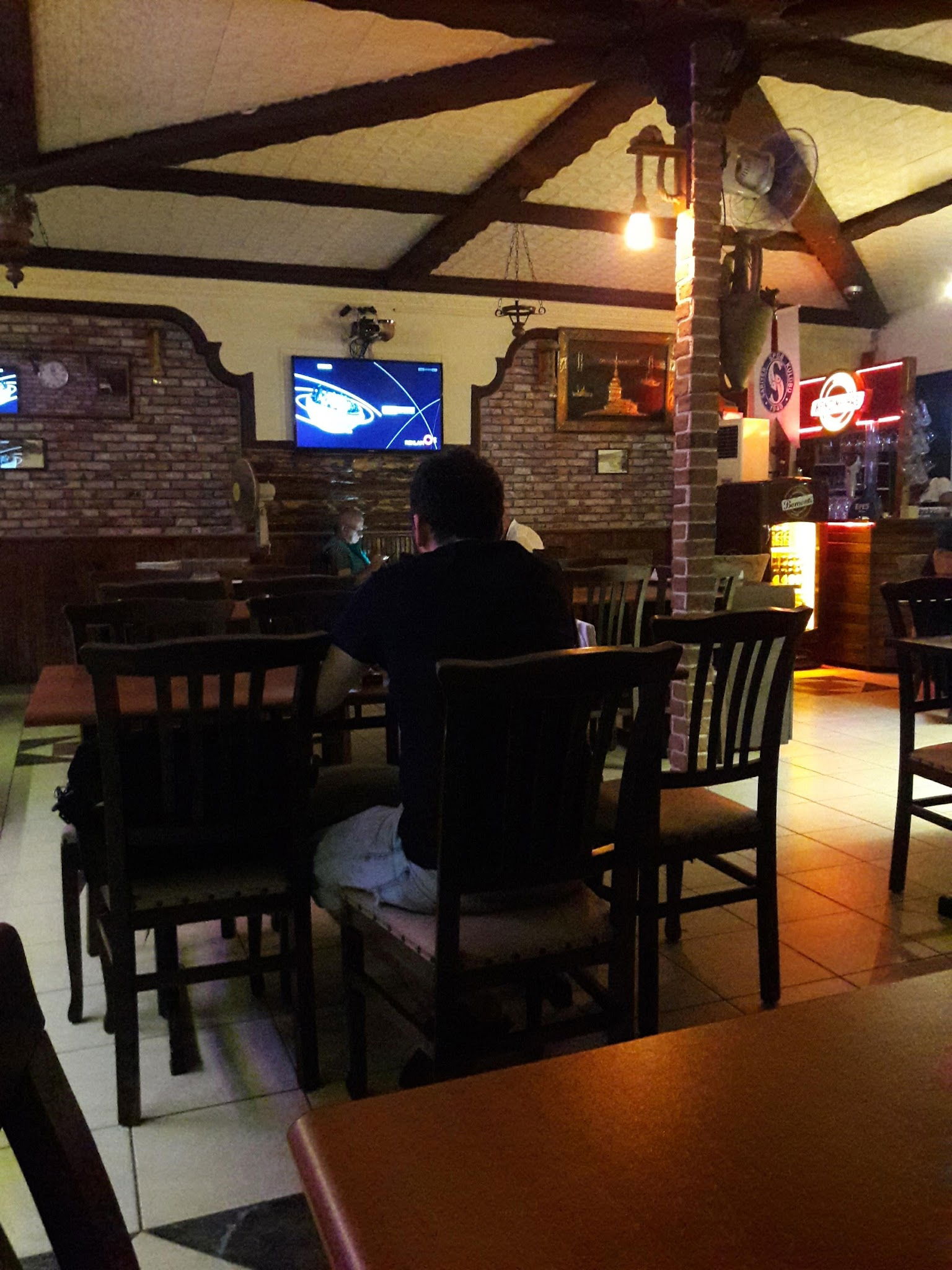 Meydan Pub Restaurant