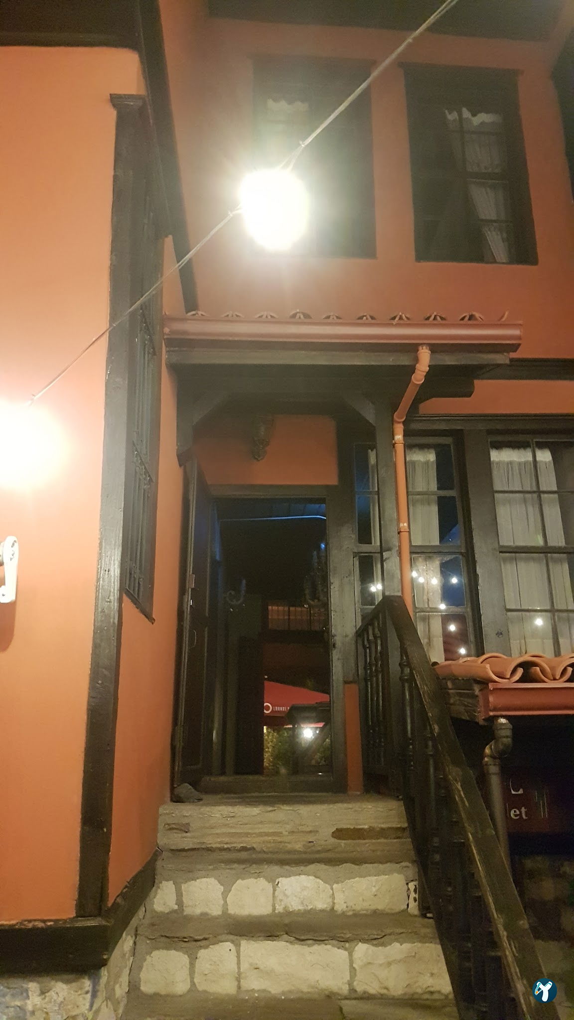 Mozzo Lounge&Bistro