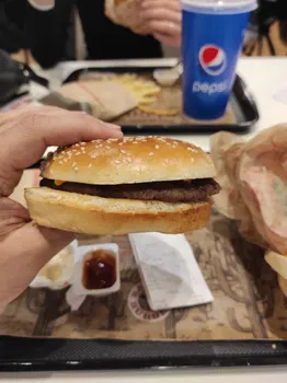 Saloon Burger resimleri