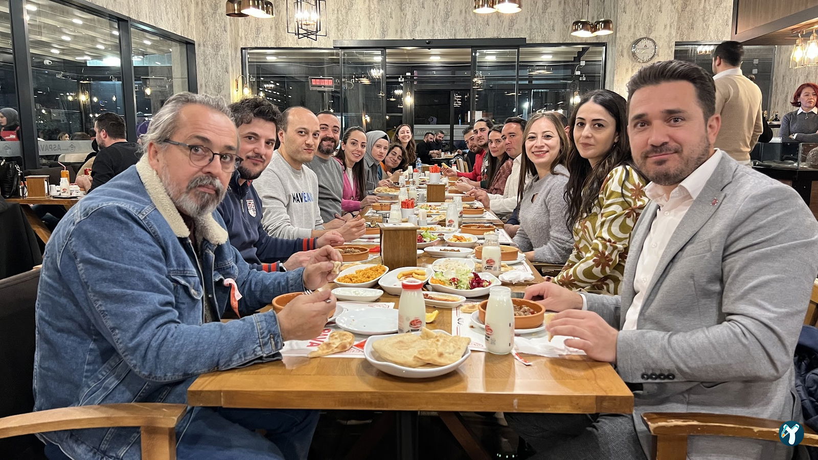 Kaşmir Center
