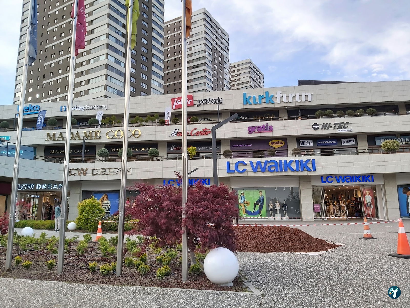 Kaşmir Center