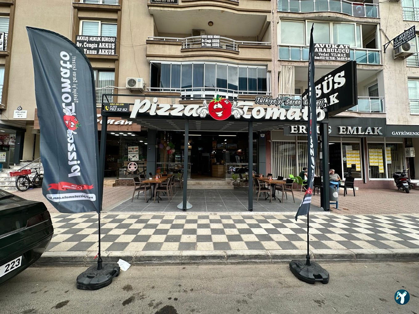 Pizza Tomato Menderes