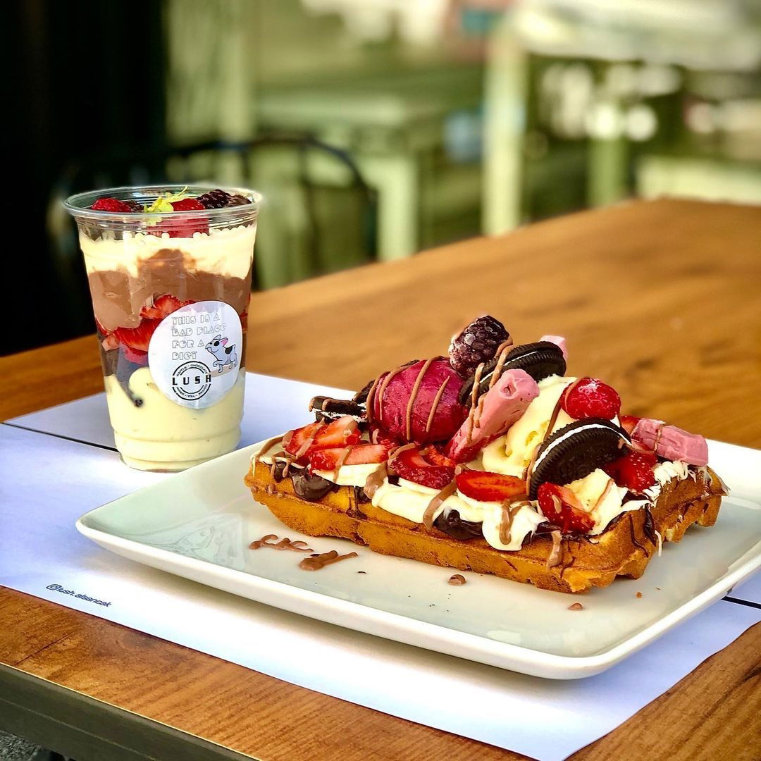 Lush Bakery & Coffee