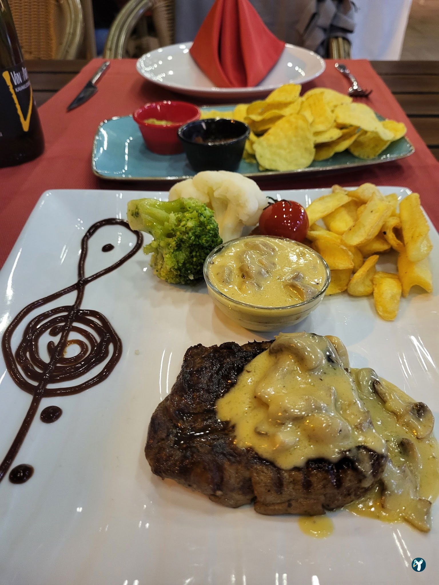 Nobel Restaurant & Pizzeria