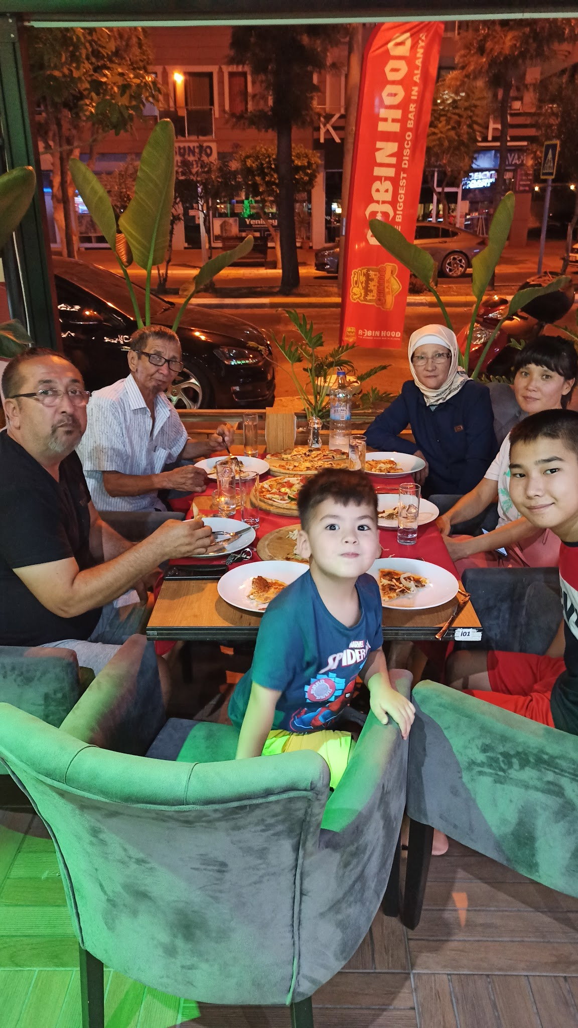 Nobel Restaurant & Pizzeria